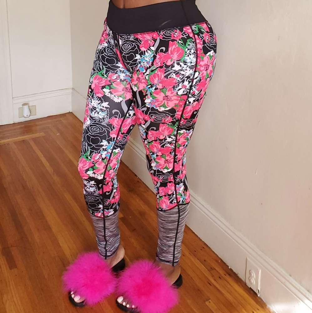 L.A. Gear floral Yoga pants